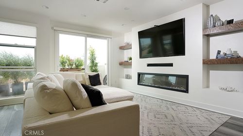 1648 Topanga, Costa Mesa, CA, 92627 | Card Image