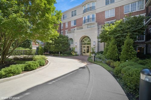 apt-4c-2021 Saint Johns Ave, Highland Park, IL, 60035-6104 | Card Image