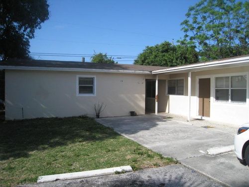 2-1176 W 32nd St, Riviera Beach, FL, 33404-3578 | Card Image
