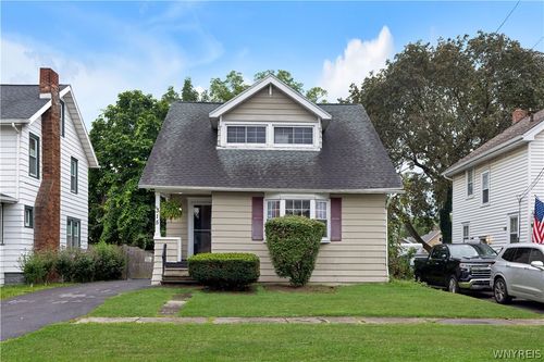 315 Willumae Dr, Syracuse, NY, 13208-1733 | Card Image