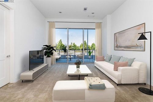 unit-105-45128 Warm Springs Blvd, Fremont, CA, 94539-6121 | Card Image