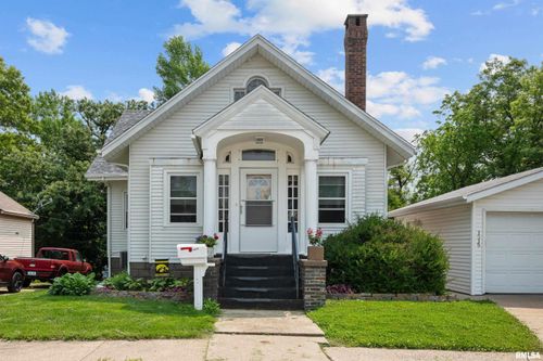 1515 Fulton Ct, Davenport, IA, 52803-3236 | Card Image