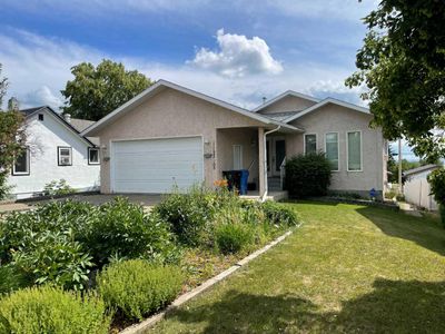 11125 108 Ave, House other with 3 bedrooms, 2 bathrooms and 4 parking in Fairview AB | Image 1