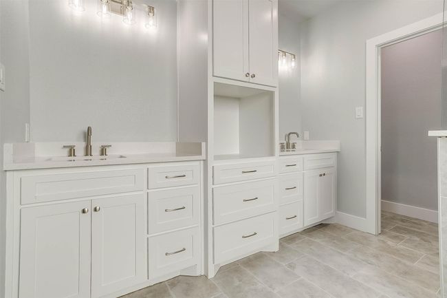 580 Highview Ct, House other with 4 bedrooms, 3 bathrooms and null parking in Godley TX | Image 23