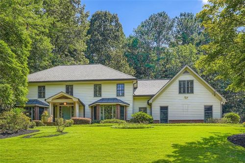 5475 E Idlewood Ln, Sandy Springs, GA, 30327-4711 | Card Image
