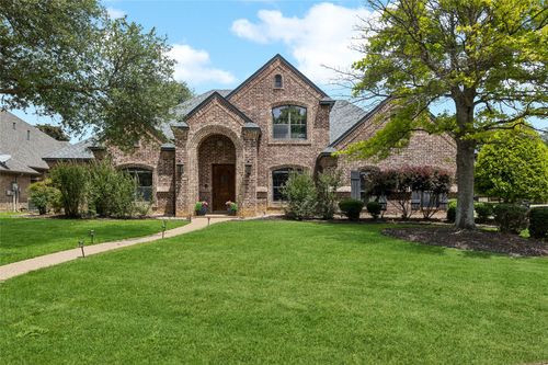 941 Thomas Crossing Dr, Burleson, TX, 76028-3283 | Card Image