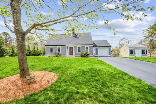 2 W Crossfield Rd, Forestdale, MA, 02644-2010 | Card Image
