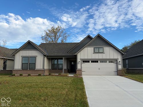 11346 Barn Owl Dr, Zionsville, IN, 46077-7029 | Card Image