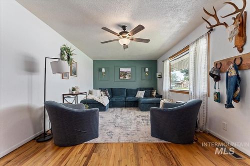 845 E 16th N, Mountain Home, ID, 83647-1722 | Card Image