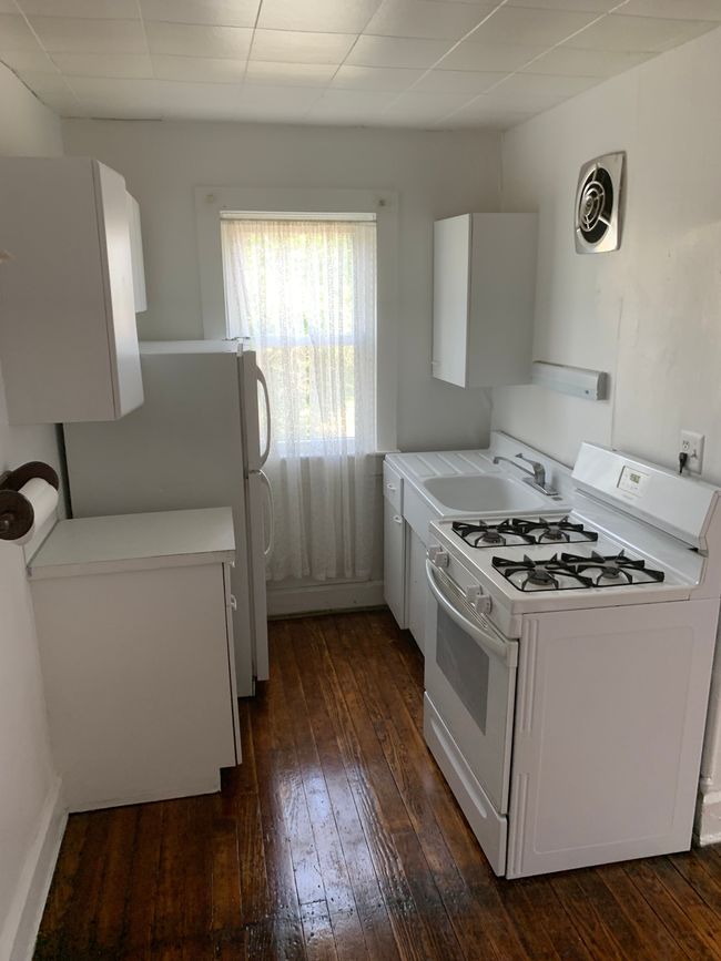 Apt.4 | Image 30