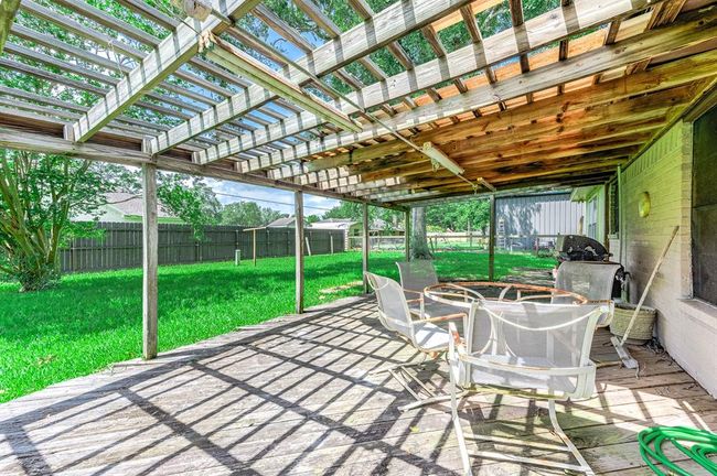49 Robin Dr, House other with 3 bedrooms, 2 bathrooms and 2 parking in Alvin TX | Image 27