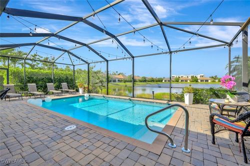 9207 Shadow Oak Ln, NAPLES, FL, 34120-5271 | Card Image