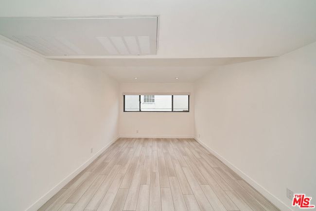 APT-204 - 137 S Maple Dr, Condo with 2 bedrooms, 2 bathrooms and 2 parking in Beverly Hills CA | Image 6