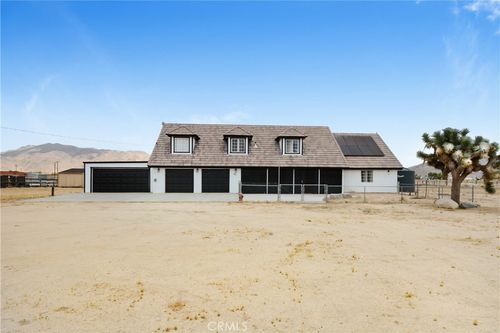 10015 High Rd, Lucerne Valley, CA, 92356-9242 | Card Image