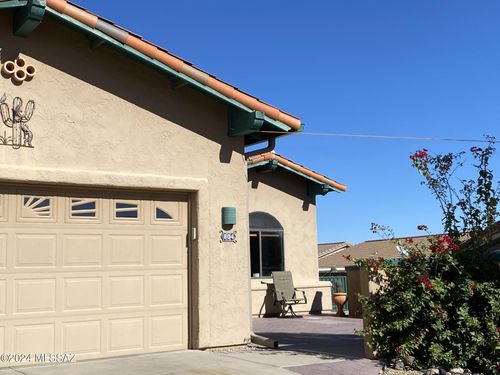 804 W Via Santa Adela, Green Valley, AZ, 85614 | Card Image