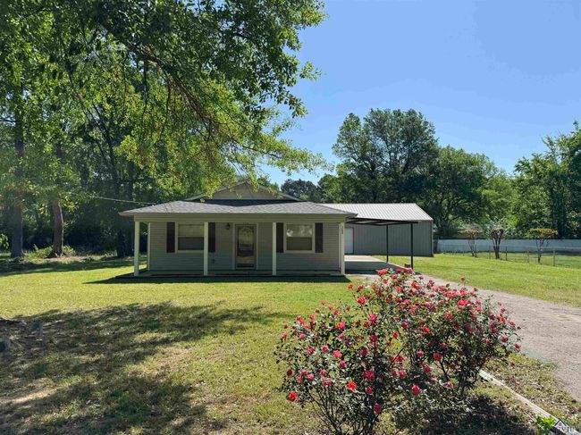 308 N Dogwood St, House other with 2 bedrooms, 2 bathrooms and null parking in Ore City TX | Image 30
