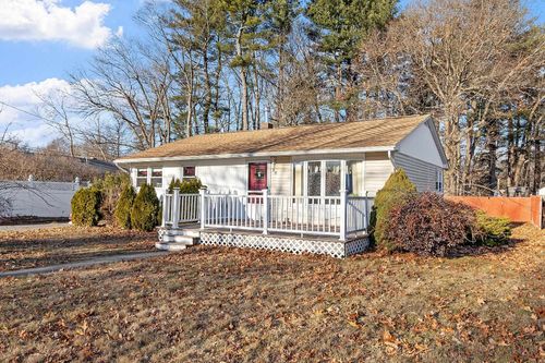 35 Victor Avenue, Nashua, NH, 03060 | Card Image