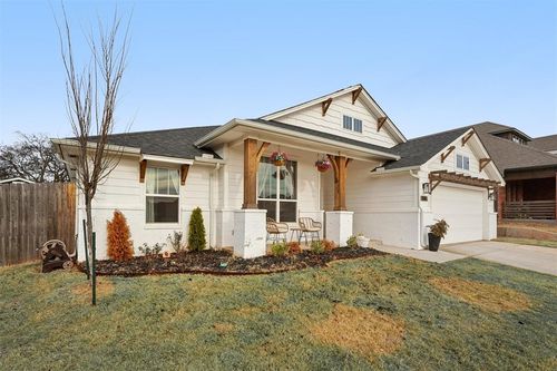 801 Mount Irving Way, Norman, OK, 73071 | Card Image