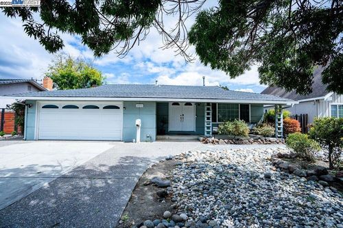 40696 Robin St, Fremont, CA, 94538-3331 | Card Image