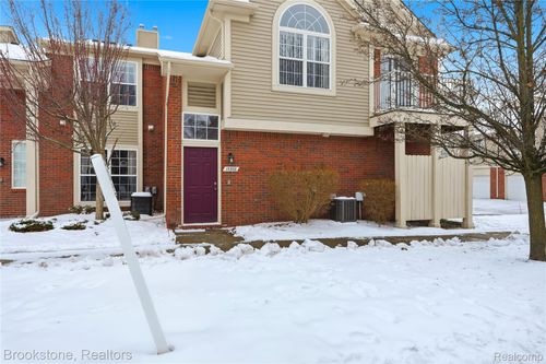 15308 Yale Dr, Clinton Township, MI, 48038-1098 | Card Image