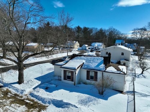 4 Broad St, South Hadley, MA, 01075-2317 | Card Image