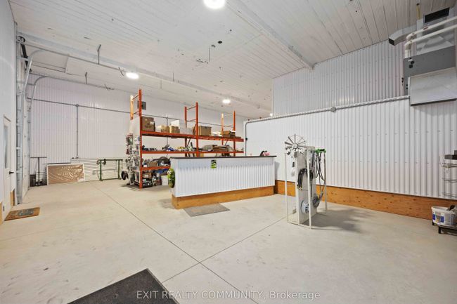 329 Parkhill Dr, Home with 0 bedrooms, 1 bathrooms and null parking in Thedford ON | Image 5