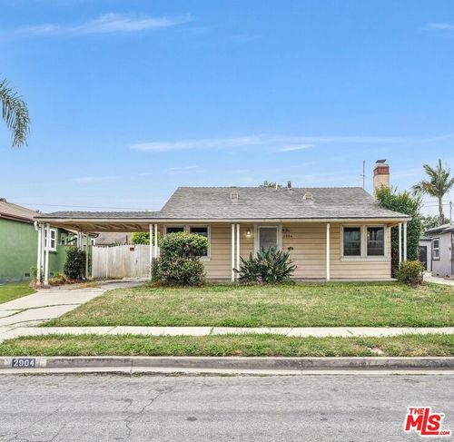 2904 W 84th St, Inglewood, CA, 90305-1844 | Card Image