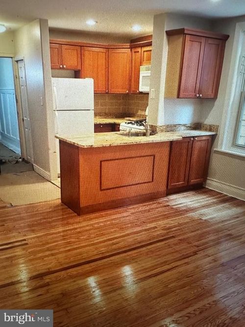 1r-1211 Spruce St, PHILADELPHIA, PA, 19107-5622 | Card Image