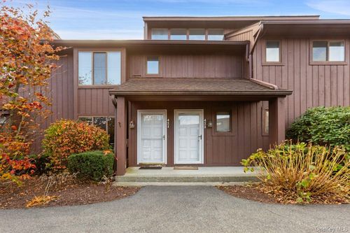 422 Panorama Dr, Mohegan Lake, NY, 10547-1205 | Card Image