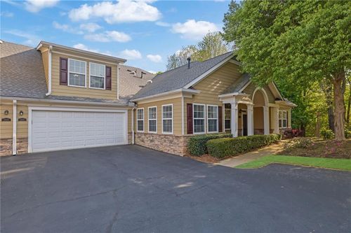 702-2637 Grapevine Cir, Cumming, GA, 30041-7967 | Card Image