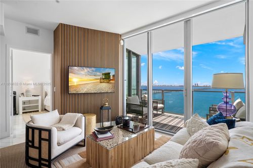 unit-2303-2900 Ne 7th Ave, Miami, FL, 33137-4444 | Card Image