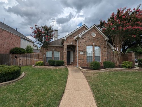 9200 Blue Water Dr, Plano, TX, 75025-6534 | Card Image
