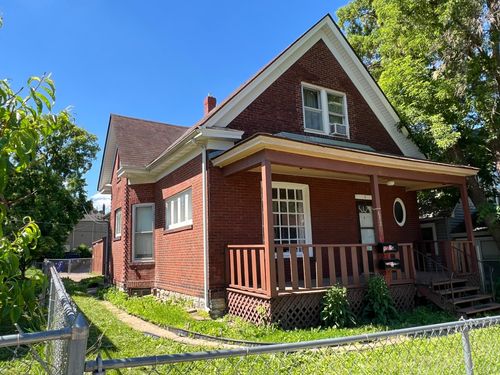 672 Case Ave, Saint Paul, MN, 55106-3702 | Card Image