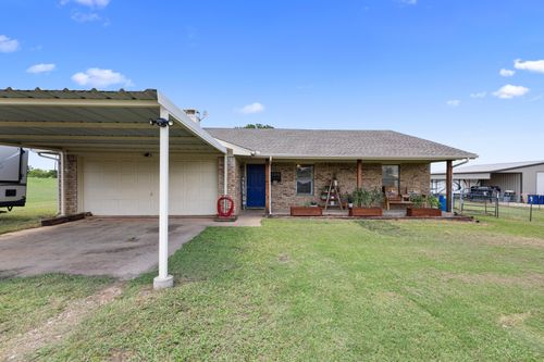 9395 Green Springs Cir, Sanger, TX, 76266-5834 | Card Image