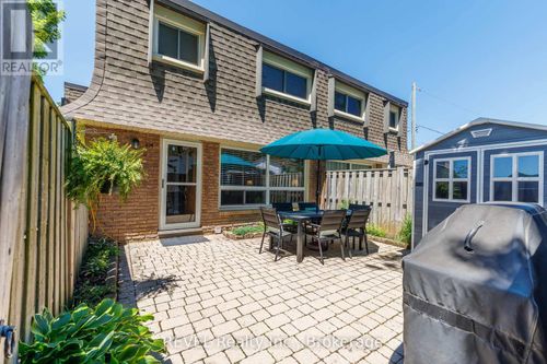104-5 Woodlawn Court, Grimsby (Grimsby Beach), ON, L3M3T4 | Card Image