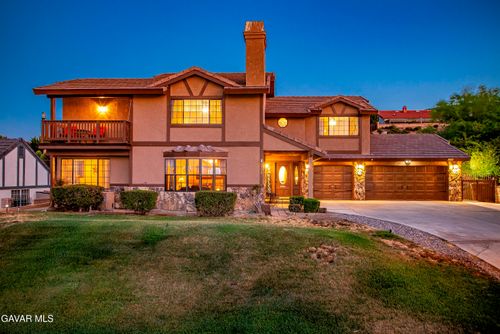 6716 Granada Dr, Palmdale, CA, 93551-2876 | Card Image