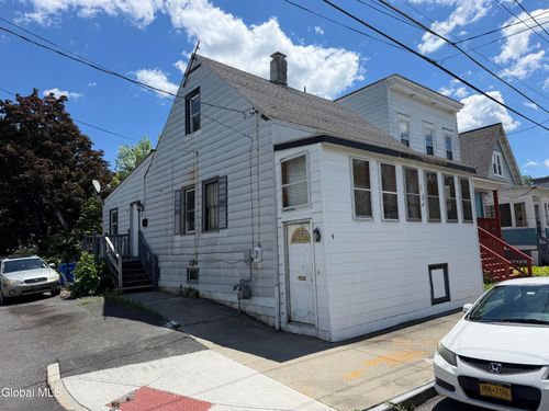 9 O Connell St, Albany, NY, 12209-2230 | Card Image