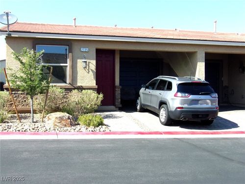 2725 Beacon Rock Dr, Laughlin, NV, 89029-1025 | Card Image