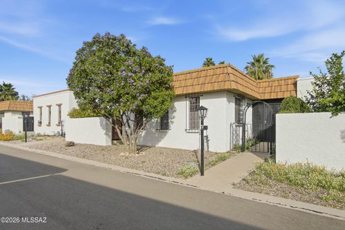unit-w-600 E River Road, Tucson, AZ, 85704 | Card Image