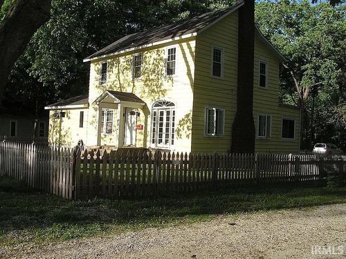 525 S Calumet Rd, Chesterton, IN, 46304-3216 | Card Image