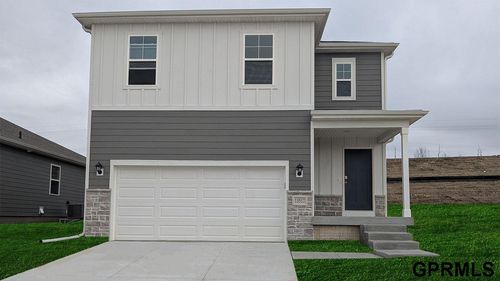 13605 Read St, Omaha, NE, 68142-2175 | Card Image