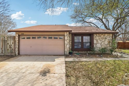 10000 Trout Ridge Dr, Converse, TX, 78109-2738 | Card Image