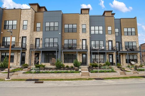 2288 Quarry Trails Dr, Columbus, OH, 43204 | Card Image