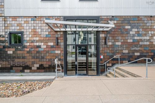 210-5662 Roberts St, Halifax, NS, B3K0E3 | Card Image
