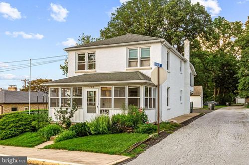 115 Whelen Ave, DOWNINGTOWN, PA, 19335-2528 | Card Image