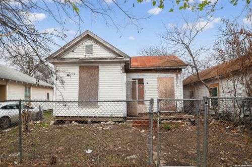 1315 Burleson, San Antonio, TX, 78202 | Card Image