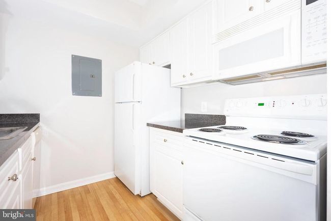 APT-304 - 8205 Whispering Oaks Way, Condo with 2 bedrooms, 2 bathrooms and null parking in GAITHERSBURG MD | Image 24