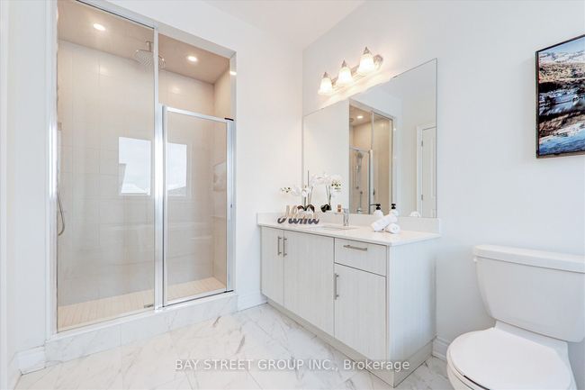 12 Schmeltzer Cres, House attached with 3 bedrooms, 3 bathrooms and 1 parking in Richmond Hill ON | Image 12
