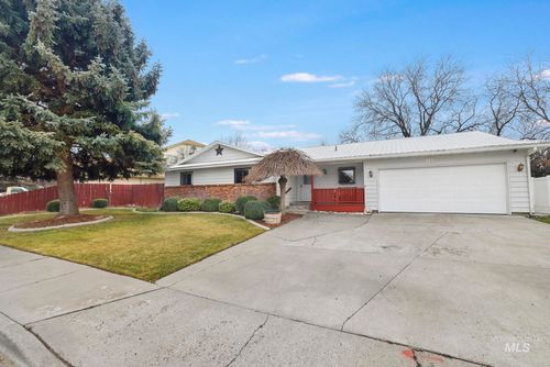 1143 Starfire St, Twin Falls, ID, 83301-3147 | Card Image