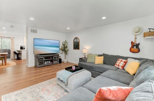 c-3631 Lemona Ave, San Diego, CA, 92105-3111 | Card Image